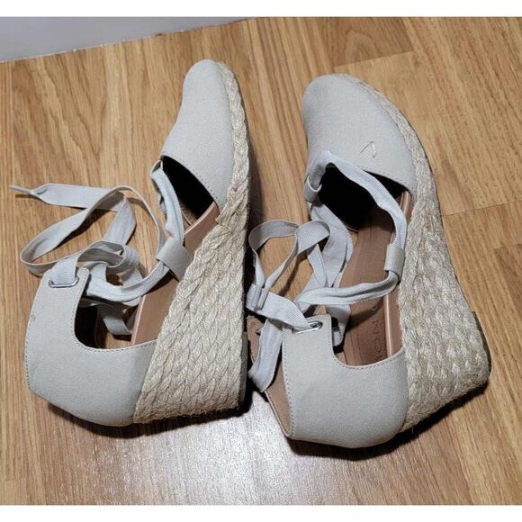 Vionic Aruba Kaitlyn Wedge 6.5 - Picture 4 of 10